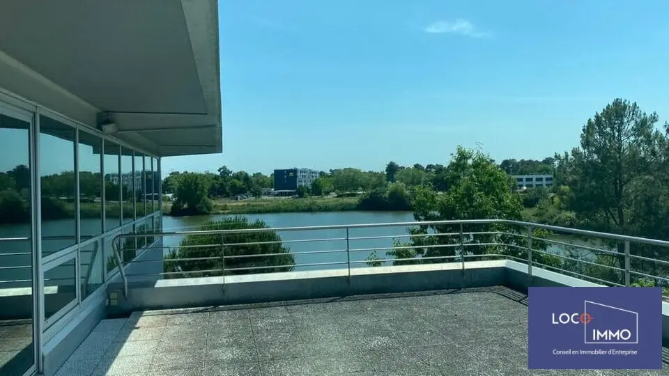 A louer Bureaux 360m² Mérignac