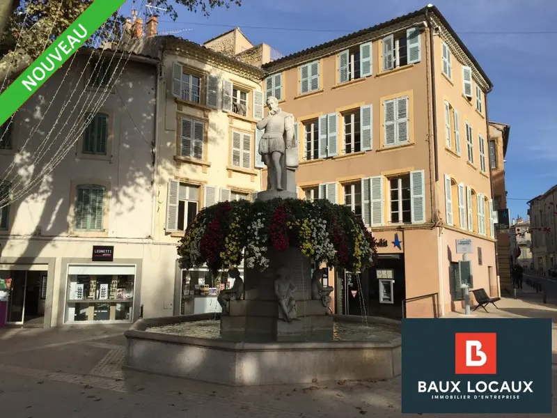 BUREAU REFAIT A NEUF EN CENTRE VILLE AU 1ER ETAGE