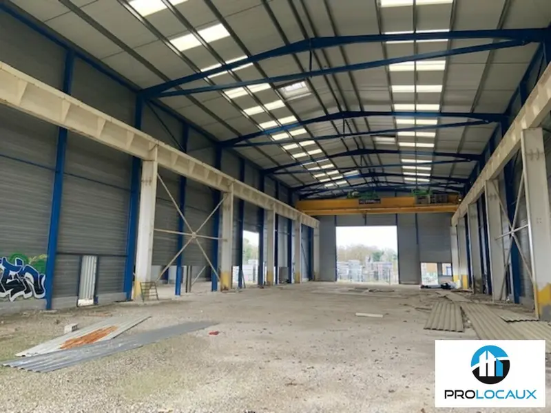A vendre Entrepôt 1650m² Tancarville