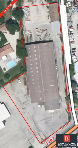 A vendre Local commercial  1653m² Monteux