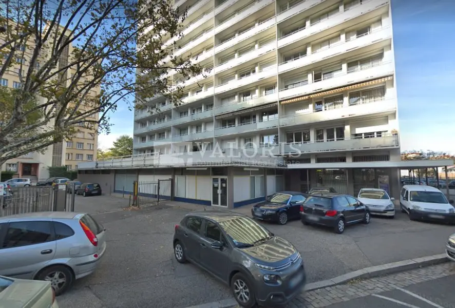 A louer Local commercial  575m² Lyon 08