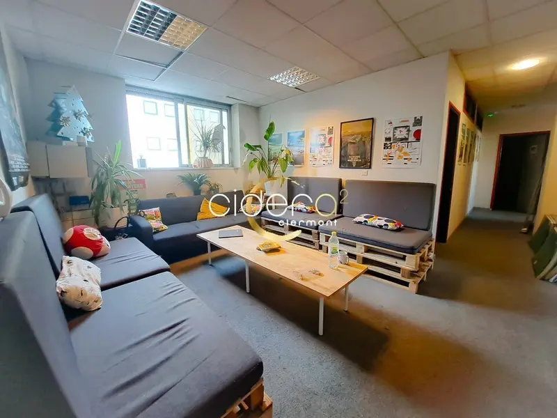 A louer bureaux zone du Brezet à Clermont-Ferrand (63100)