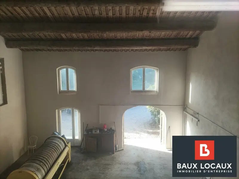 LOCATION ENTREPOT 130m² SALON DE PROVENCE