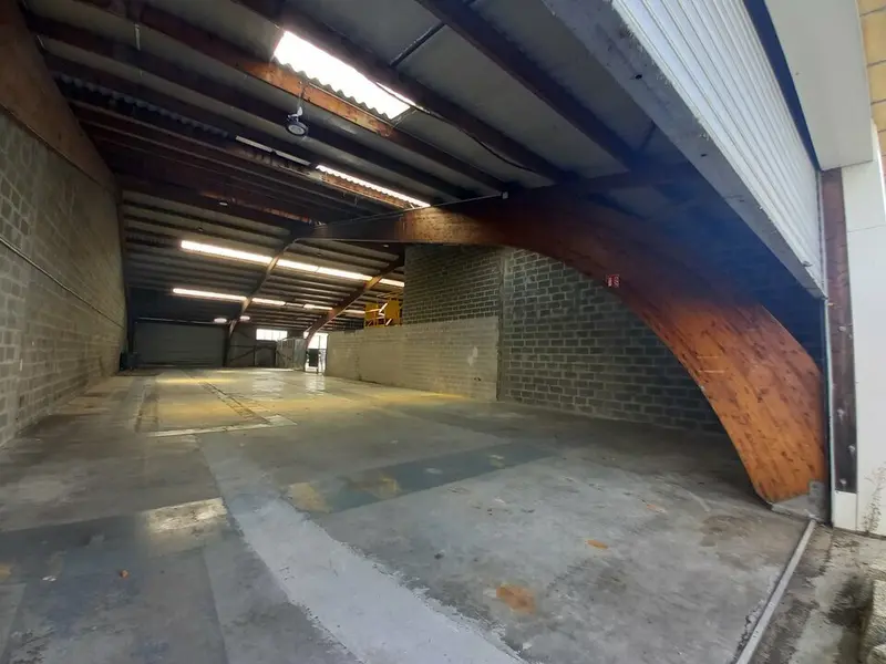A louer Locaux d'activité 860m² Hérouville-Saint-Clair