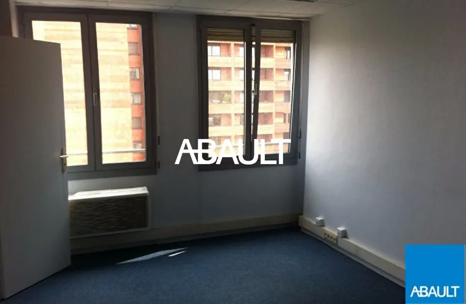 A LOUER BUREAUX DE 80 M² ENVIRON SUR LES ALLEES JEAN JAURES