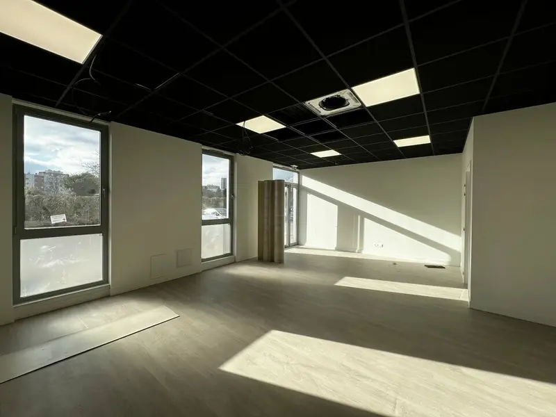 A louer Locaux d'activité 263m² Beauvais