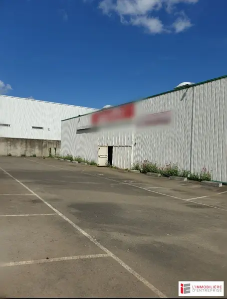 LOCATION  ENTREPÔT DE STOCKAGE  600 m²  SAINT-GRÉGOIRE