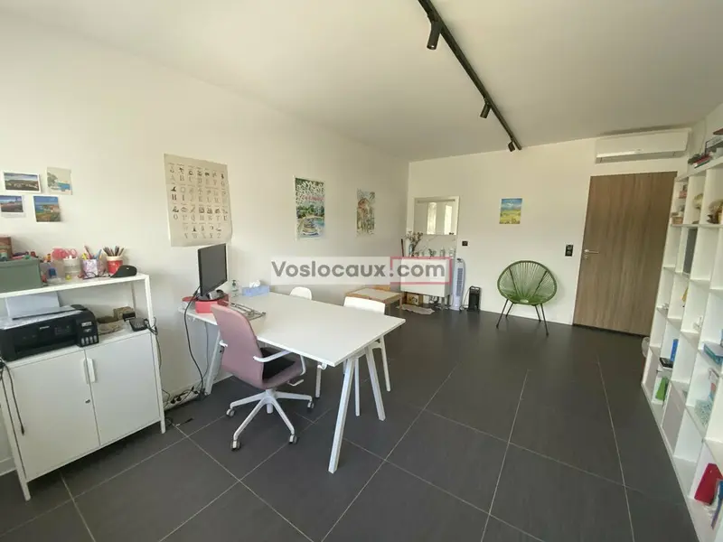 A la location Bureaux de 20 m² à BIOT 