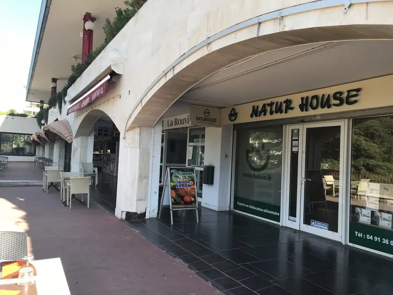 LOCAL COMMERCIAL A LOUER 40 m² 13009