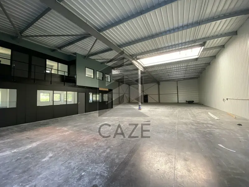 LOCAL PROXIMITE IMMEDIATE A63