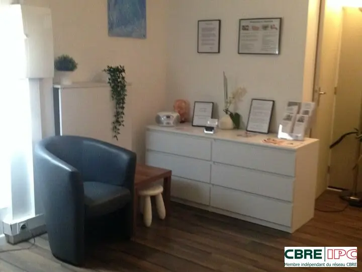 LOCATION - REF : 7993FD