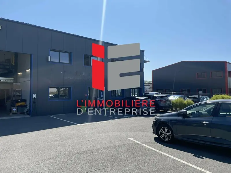 A louer Locaux d'activité 590m² Caudan
