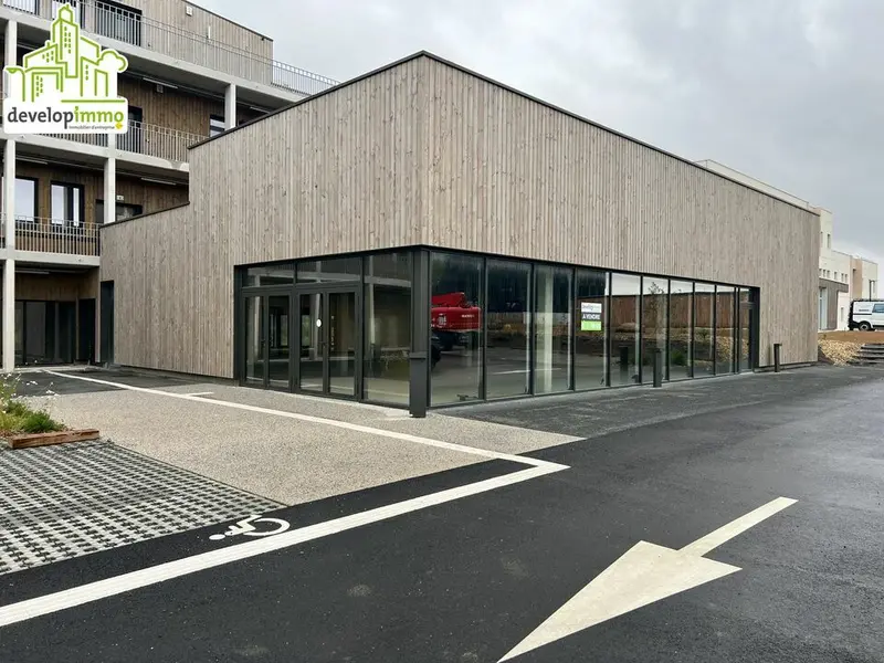 526 m² de bureau à vendre.