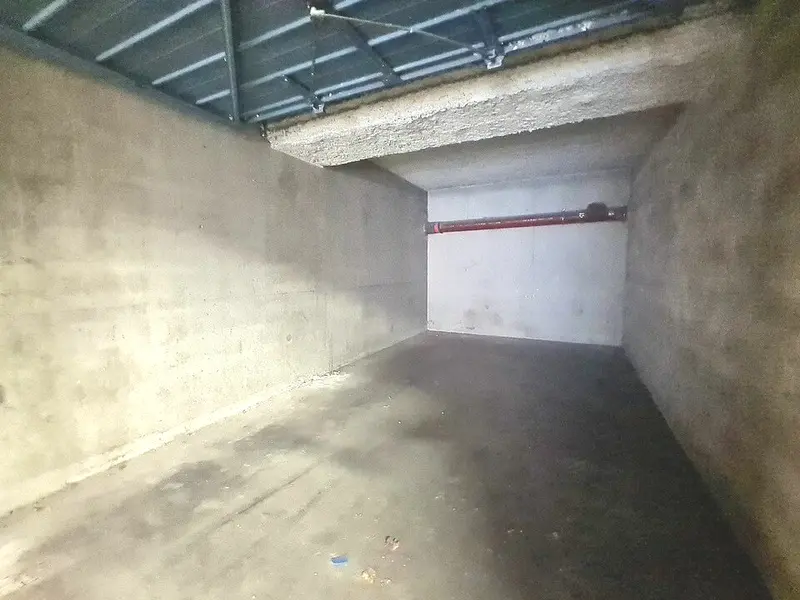 BOX / STOCKAGE SÉCURISÉ 15 M² - NICE RUE DE FRANCE / VOIE RAPIDE
