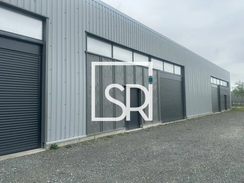 A louer Entrepôt 350m² Creuzier-le-Neuf