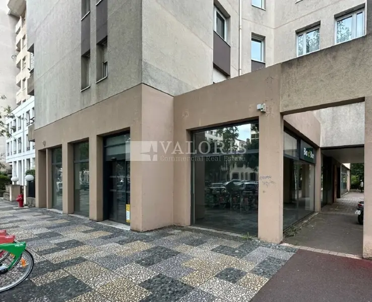 A louer Local commercial  472m² Lyon 06