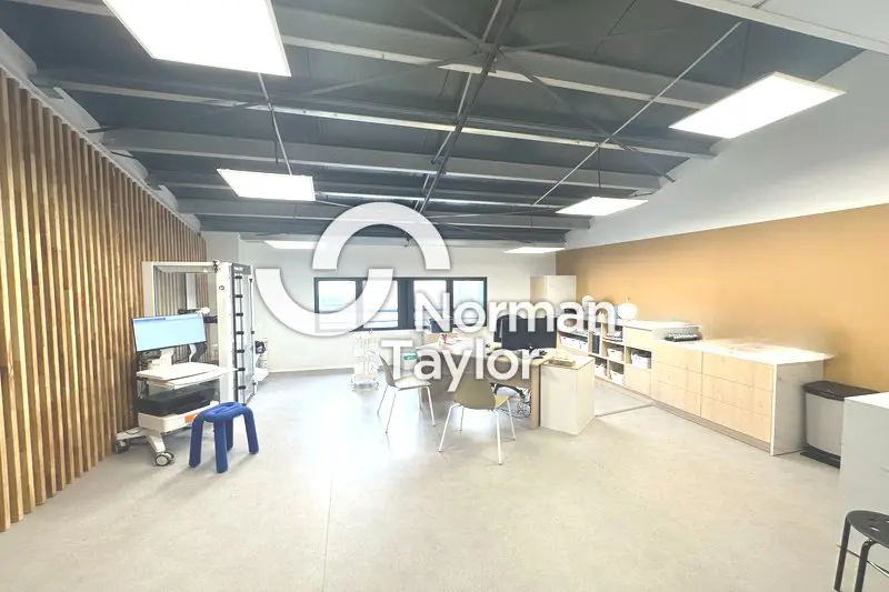 A louer Bureaux 75m² Jacou