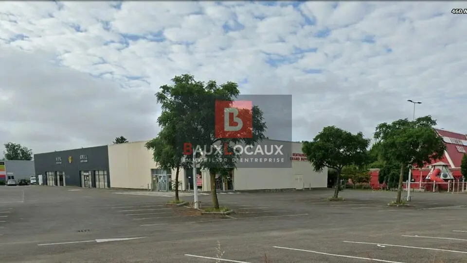 LOCAL COMMERCIAL
