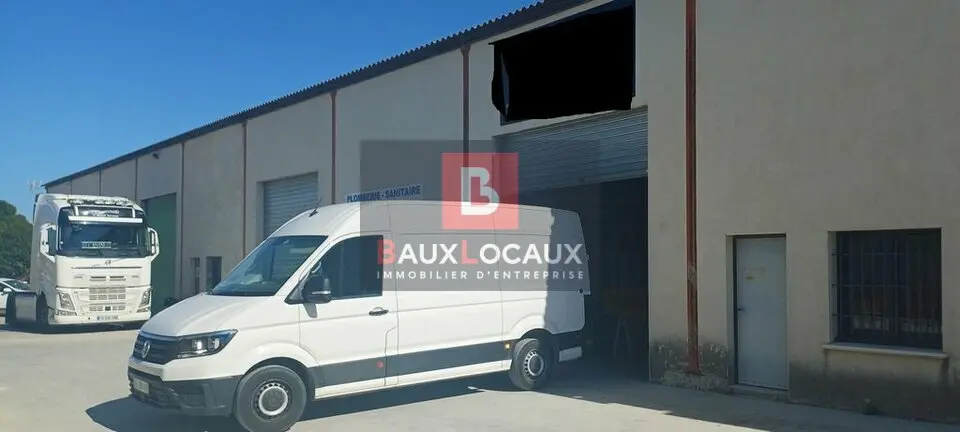 A LOUER ENTREPÔT
