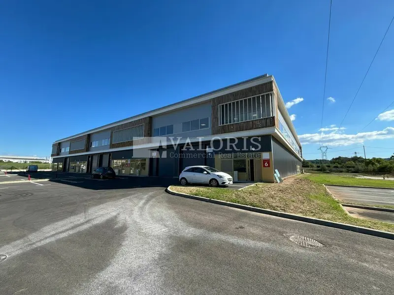 A vendre Locaux d'activité 578m² Rousset