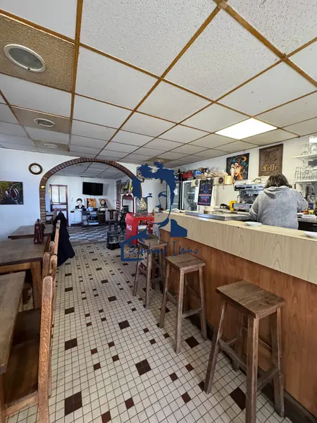 Murs Commerciaux : Café du Pont