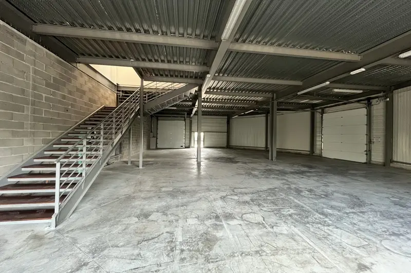 A louer Locaux d'activité 560m² Pérols