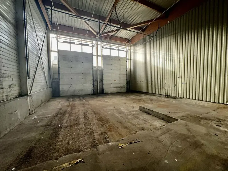 A louer Locaux d'activité 1892m² Beauvais