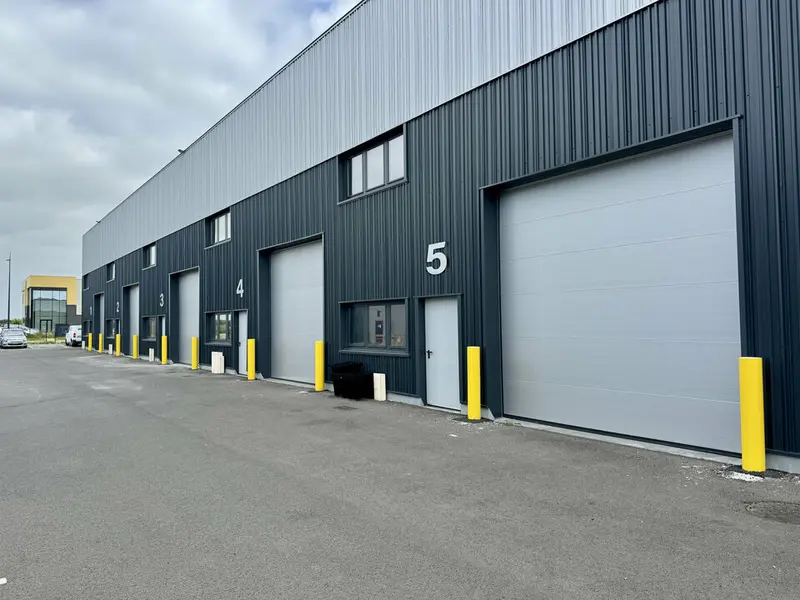 A vendre Locaux d'activité 260m² Mauregard