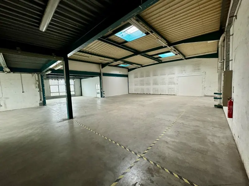 A louer Locaux d'activité 472m² Tremblay-en-France