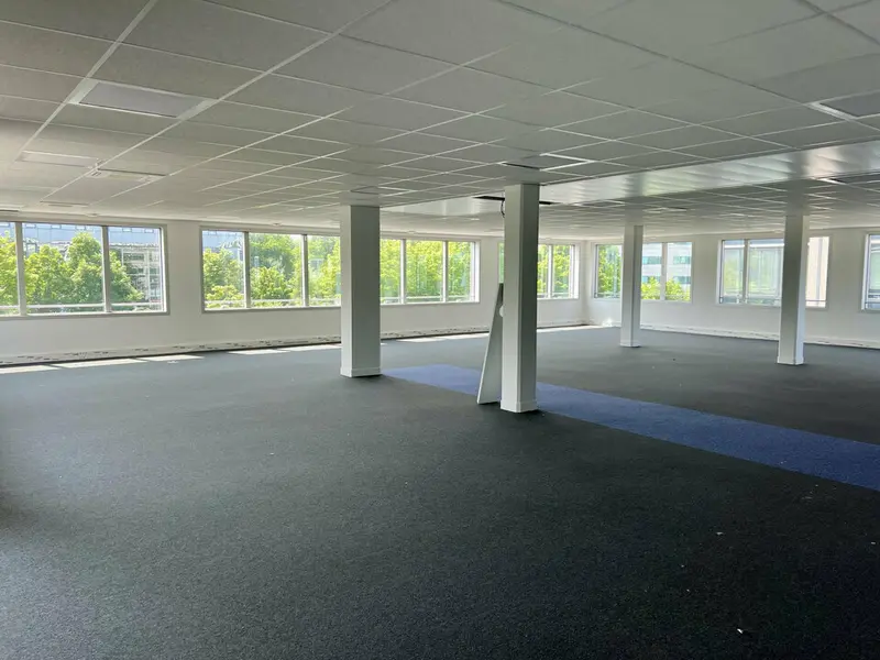 A vendre Bureaux 237m² Villepinte