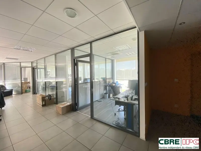 LOCATION - REF: 8019FD