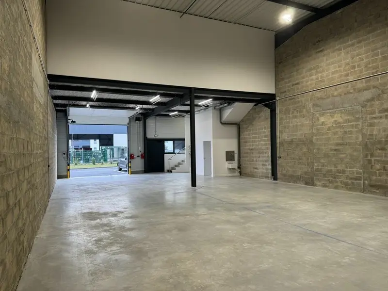 A louer Locaux d'activité 533m² Lieusaint