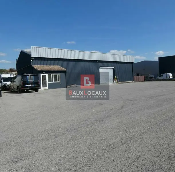 LOCAL COMMERCIAL 330 M² ALES LOCAL COMMERCIAL 330 M² ALES