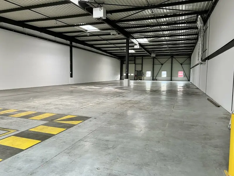 A louer Locaux d'activité 1634m² La Courneuve A louer Locaux d'activité 1634m² La Courneuve