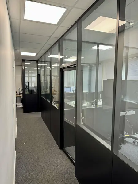 A louer Bureaux 17m² Villepinte A louer Bureaux 17m² Villepinte