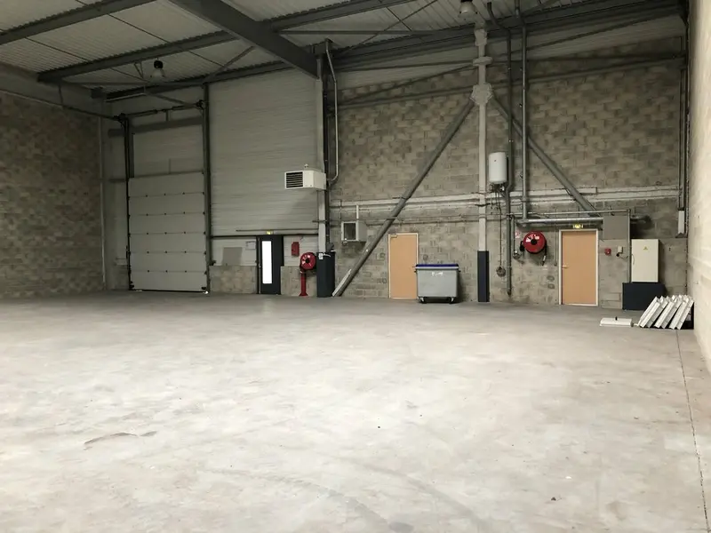 A louer Locaux d'activité 464m² Goussainville A louer Locaux d'activité 464m² Goussainville