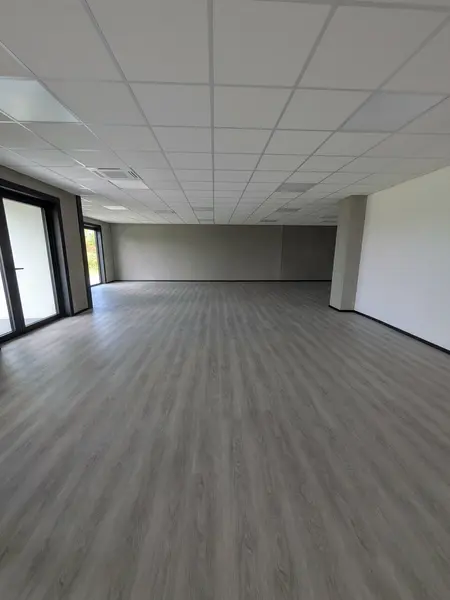 A louer plateau de bureaux haut standing A louer plateau de bureaux haut standing