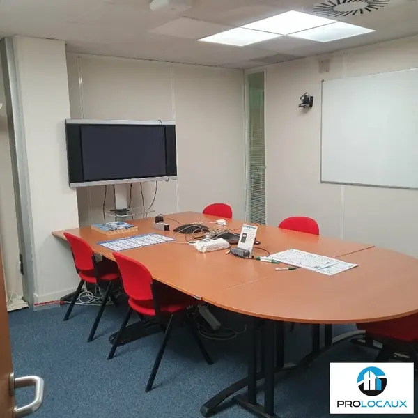 A louer Bureaux 1142m² Eybens A louer Bureaux 1142m² Eybens