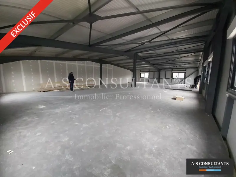 A louer Bureaux 280m² Nivolas-Vermelle A louer Bureaux 280m² Nivolas-Vermelle