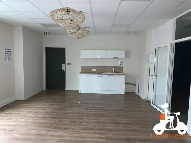 LOCATION - BUREAUX - 200M2 - 69570 DARDILLY