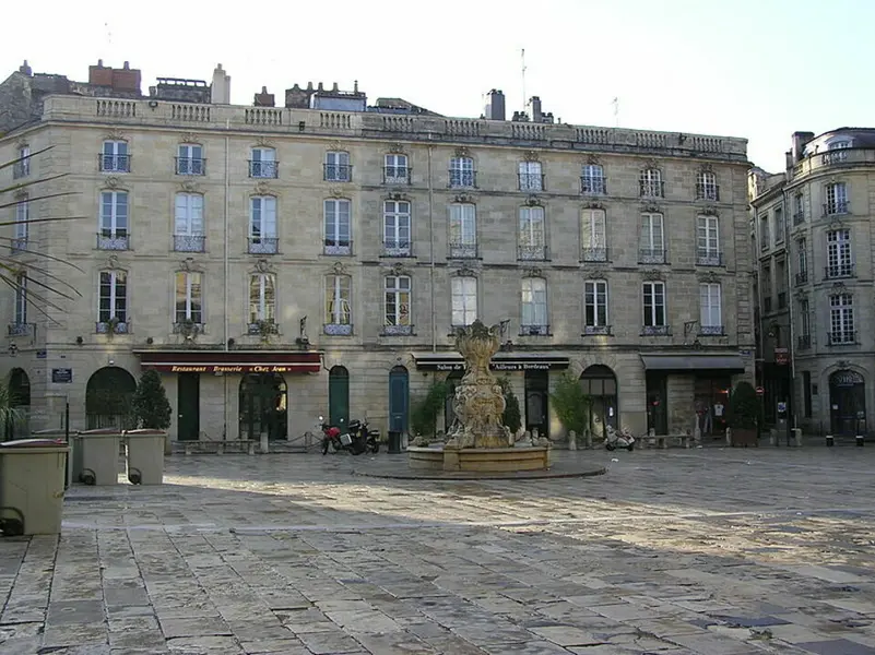 Fonds de commerce à vendre - Restauration - Bordeaux (33000) - 1 200 000 €