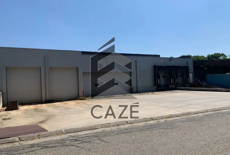 ENTREPOT A LOUER - PROCHE A63 