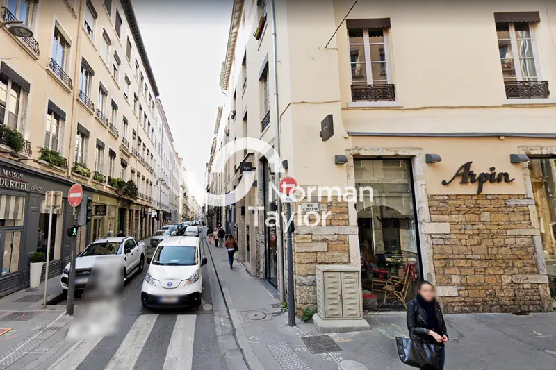 Local Commercial de 150 m² à louer