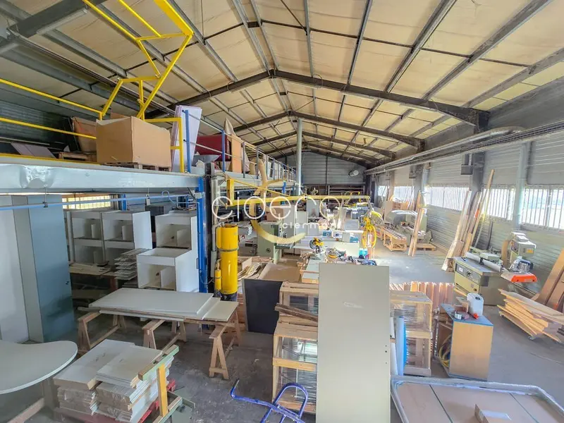 A louer local d'activité à AUBIERE (63170)