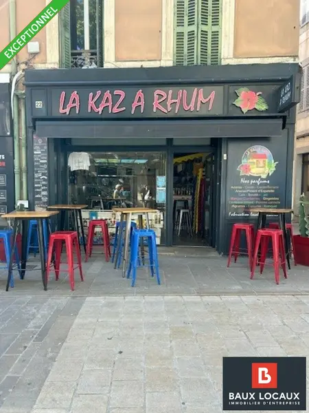 A VENDRE FOND DE COMMERCE D'ENVIRON 80 M² SUR AXE TRES PASSANT ! 