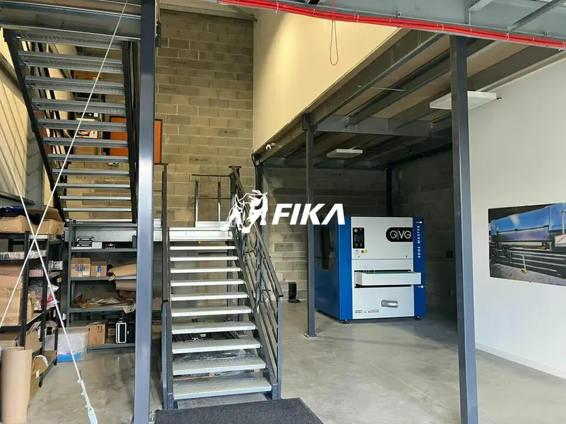 VEND LOCAL D'ACTIVITE 135 m² - CASTANET TOLOSAN