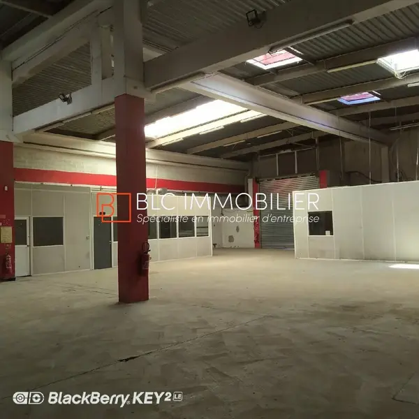 A louer Locaux d'activité 567m² Vitrolles