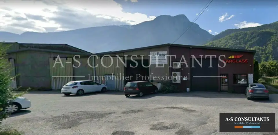 A louer Local commercial  400m² Saint-Jean-de-Maurienne