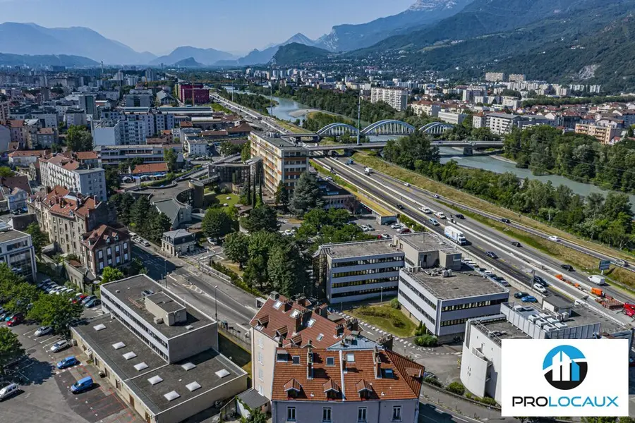A vendre Bureaux 227m² Grenoble