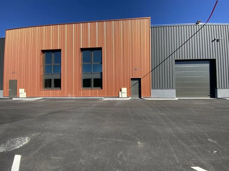 A louer Locaux d'activité 338m² Champagne-sur-Oise